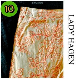 Lady Hagen Islamorada Floral Embroidered Skorts